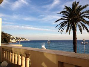 Illustration for article titled Omigod I'm in the south of France, y'all!